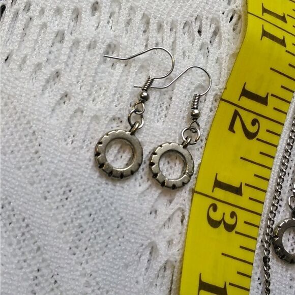 Necklace and earrings set  - Picture 7 of 7